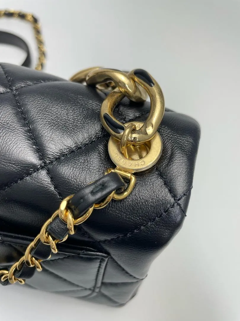 Black Lambskin Quilted Resin Bi-Color Chain Flap Bag