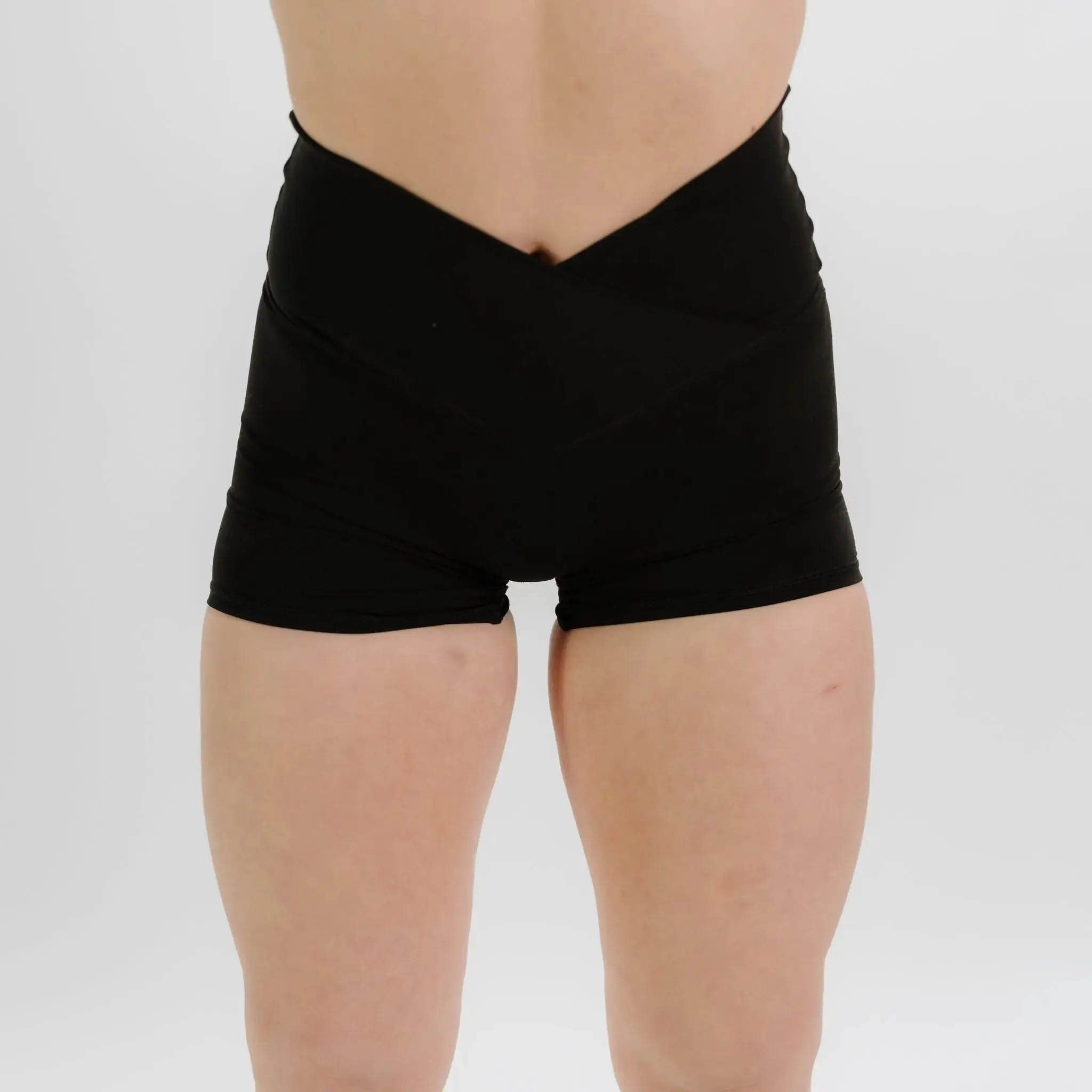 ENDURANCE V-WAIST SHORTS 5.5"