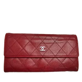 Red Quilted Caviar L Flap Gusset Wallet SHW