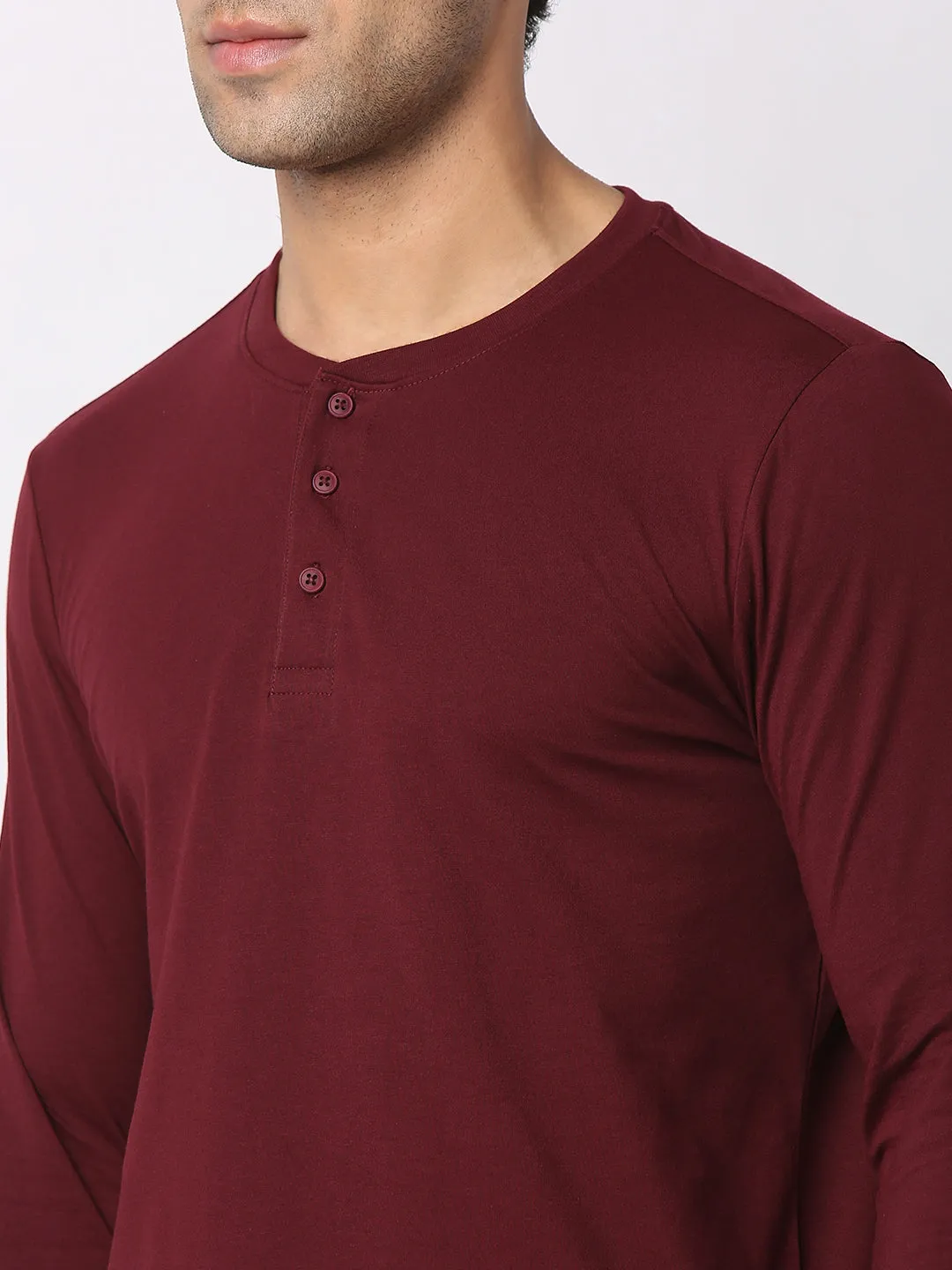 Spykar Men Wine Cotton Slim Fit Henley Neck Plain T-Shirt