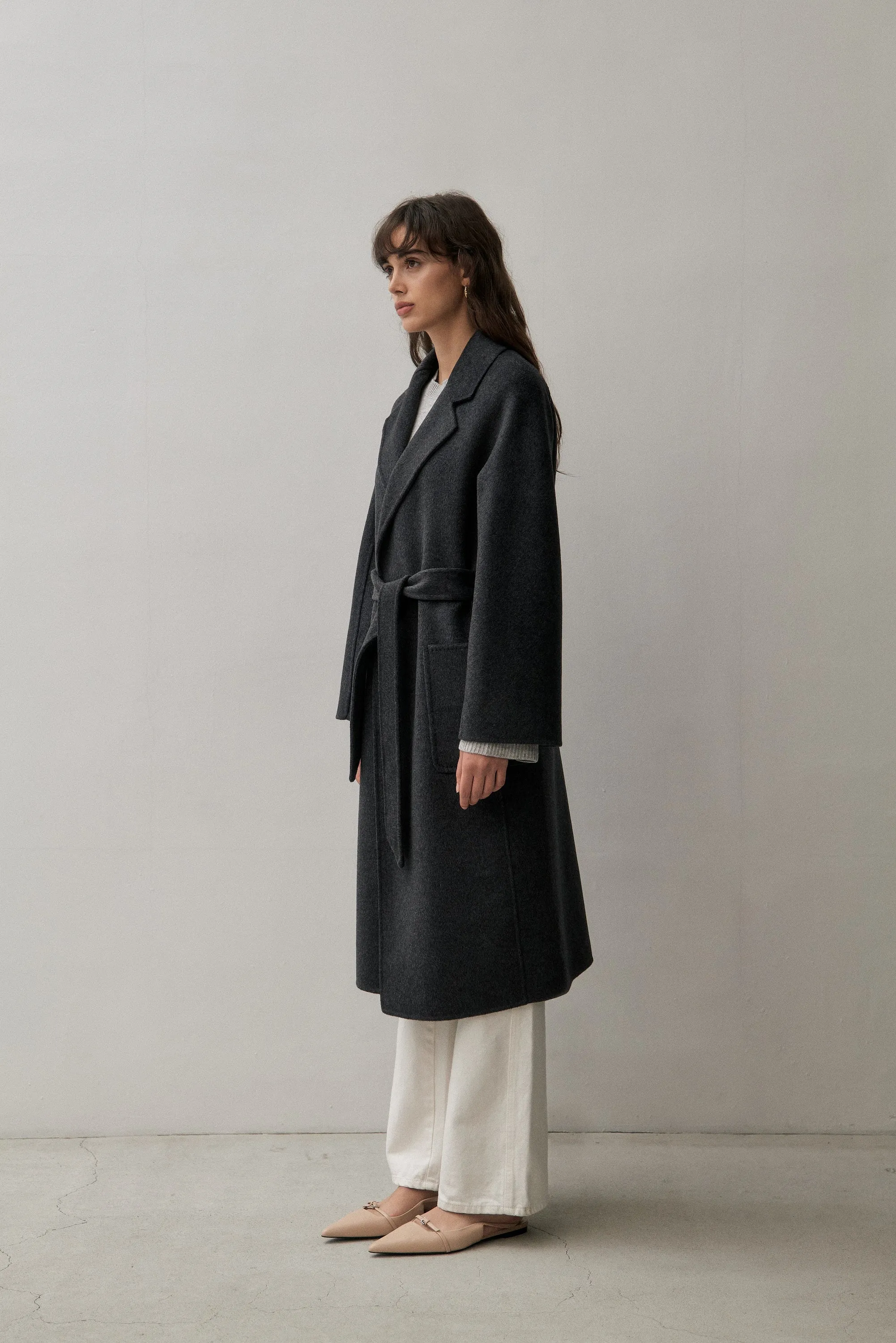 THE CLASSIC COAT - CHARCOAL