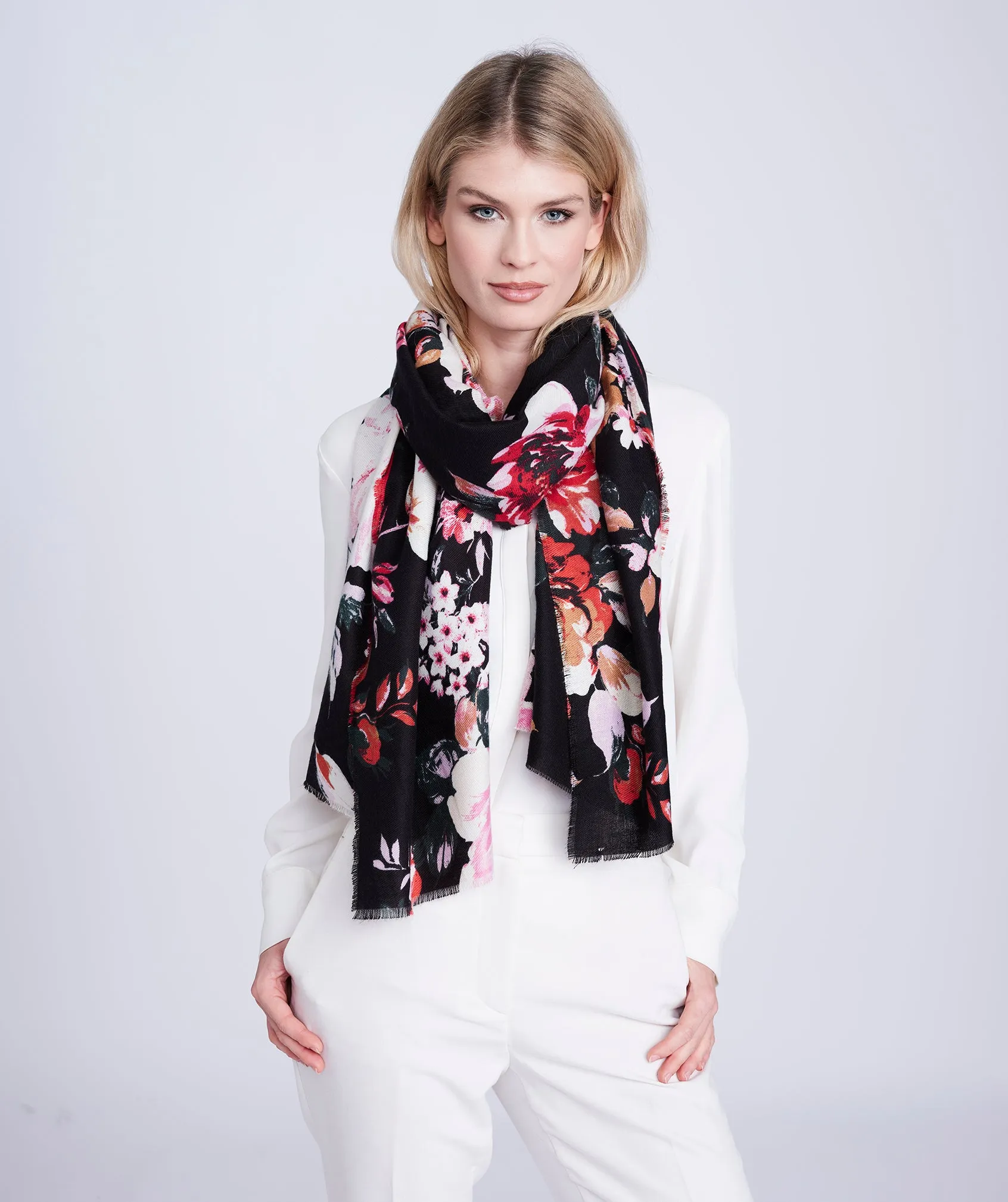 Trista Scarf - Black/Red