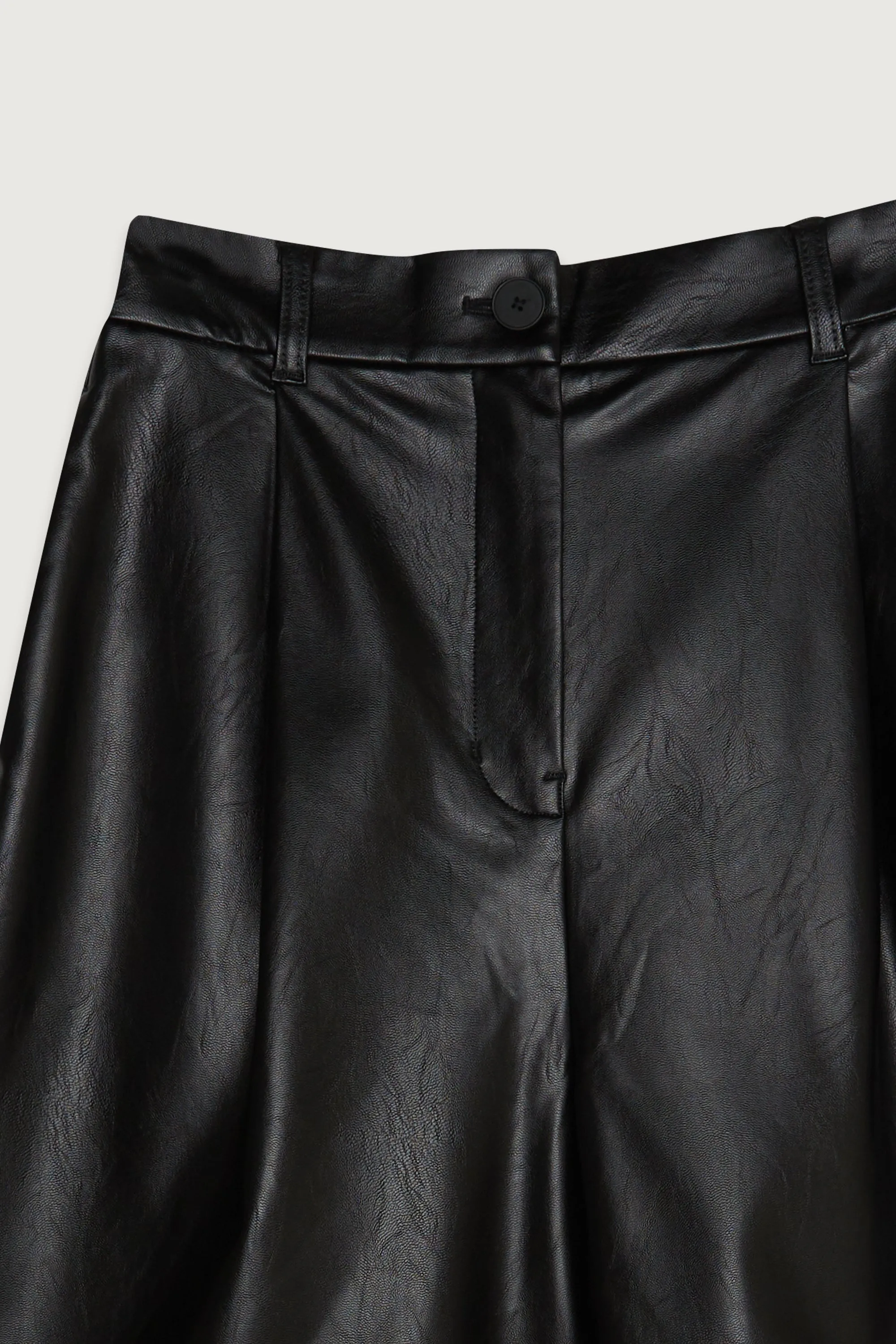 VEGAN LEATHER SHORTS