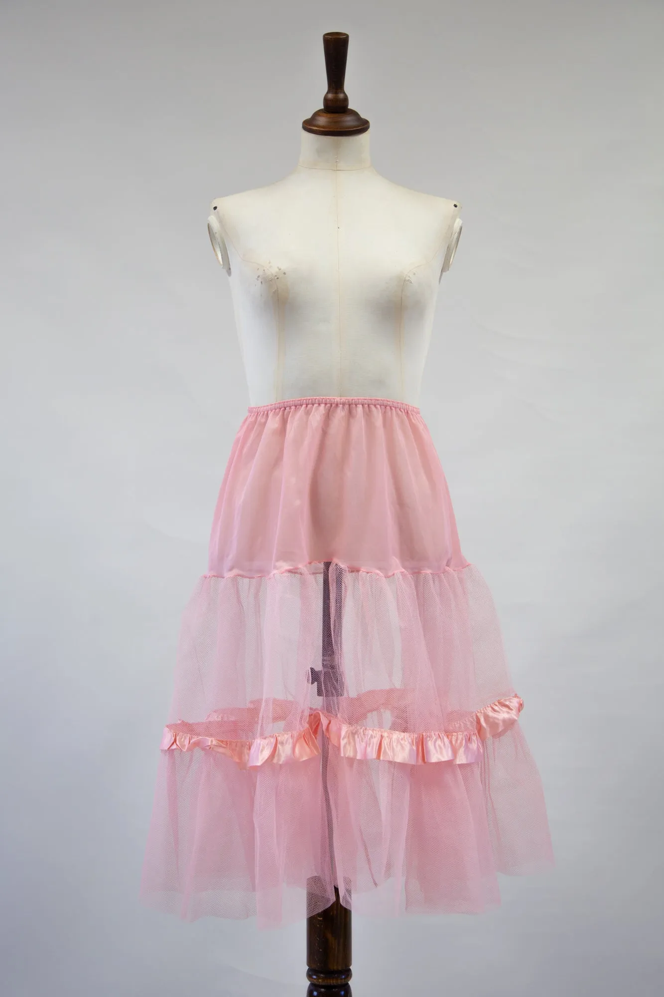 Vintage 1960s Ballet Pink Tulle Petticoat