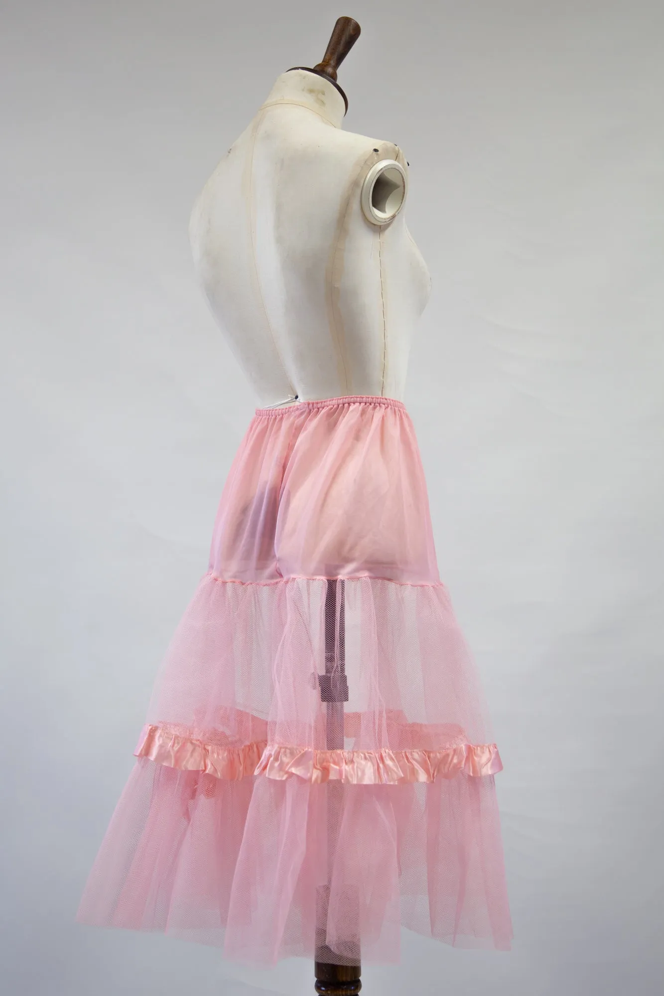 Vintage 1960s Ballet Pink Tulle Petticoat