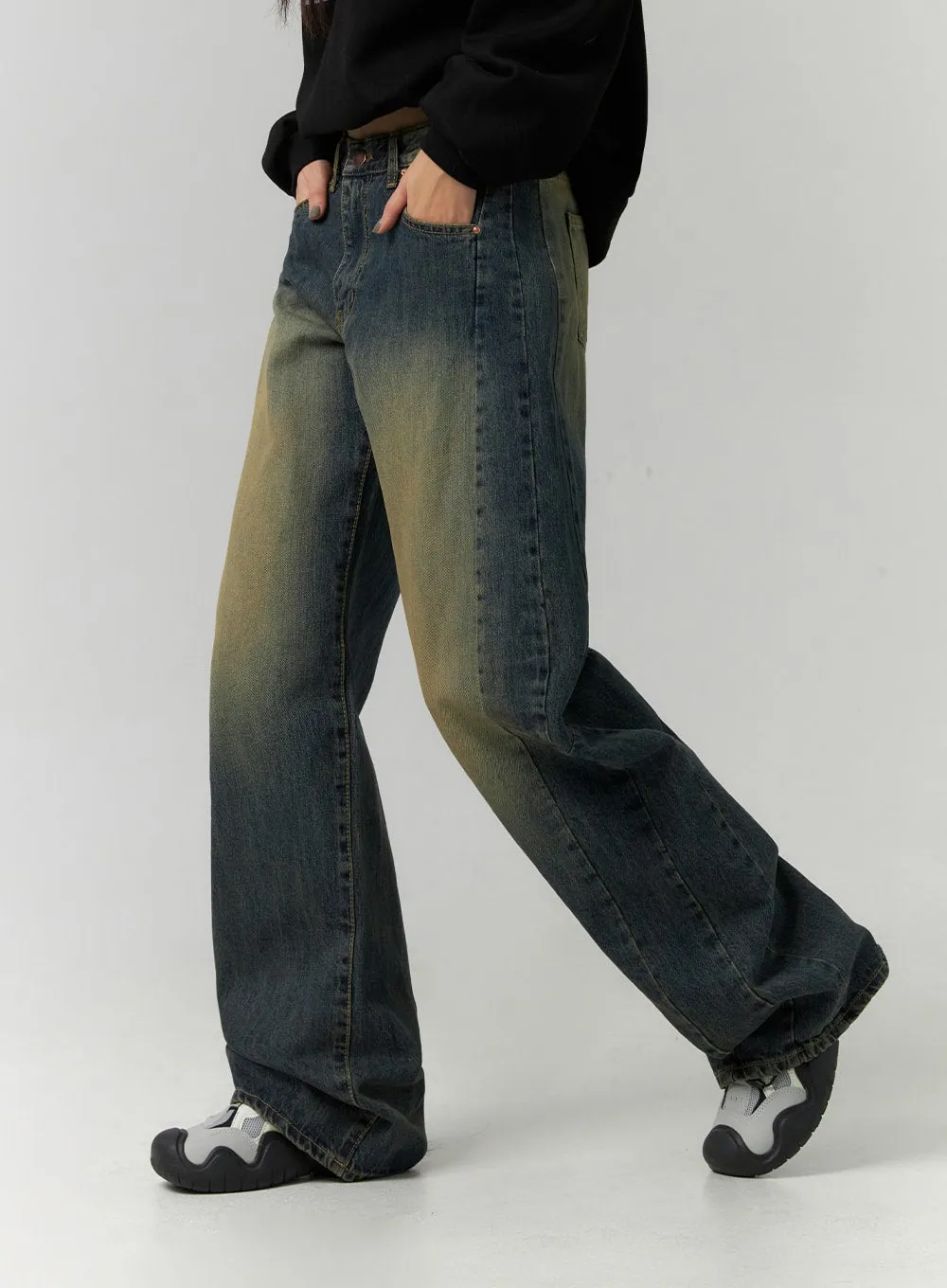 Washed Wide Leg Jeans CN324